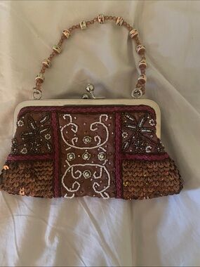 Small sparkly clutch